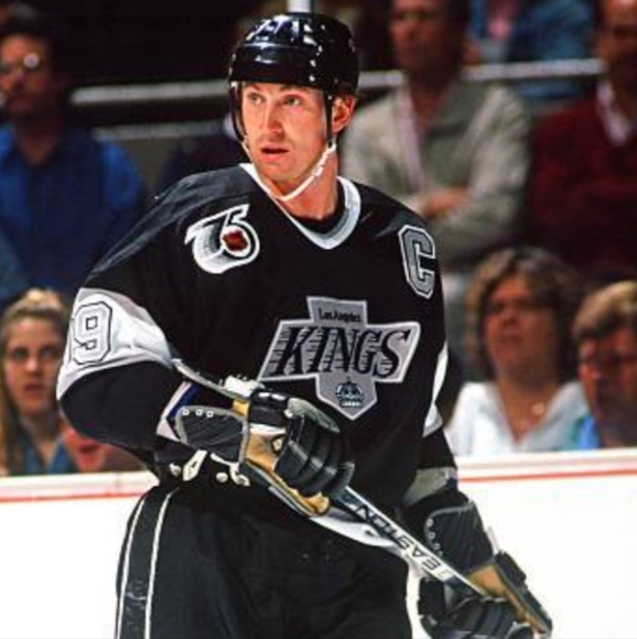 Wayne Gretzky (CCM)-(Kings)-(Jersey)-(Black/Grey)-(New)-(Size:XL-52)-$110.00 - Picture 2 of 9